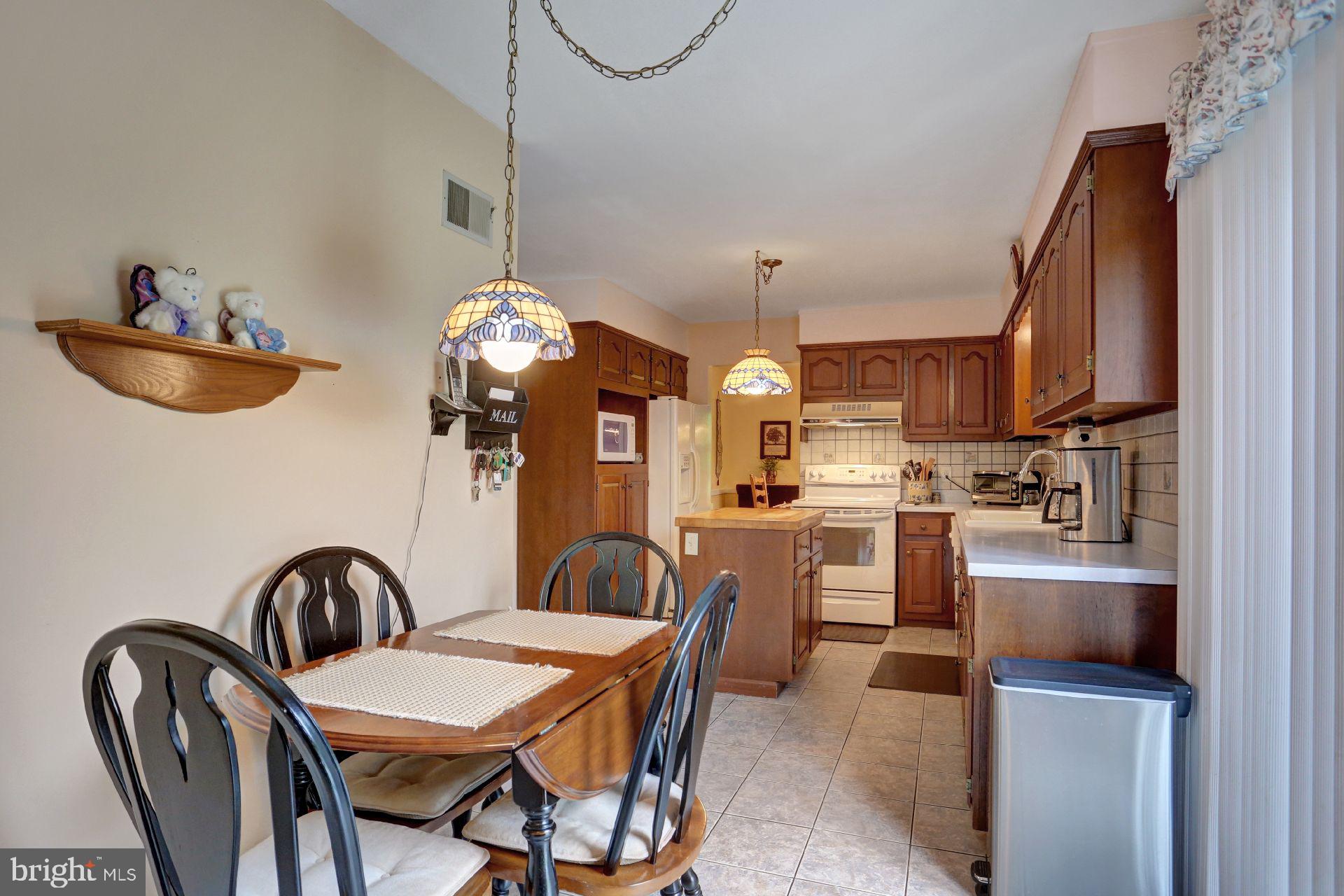 358 Old Stage Road Lewisberry, PA 17339 - Photo 12 of 34 Breakfast Nook