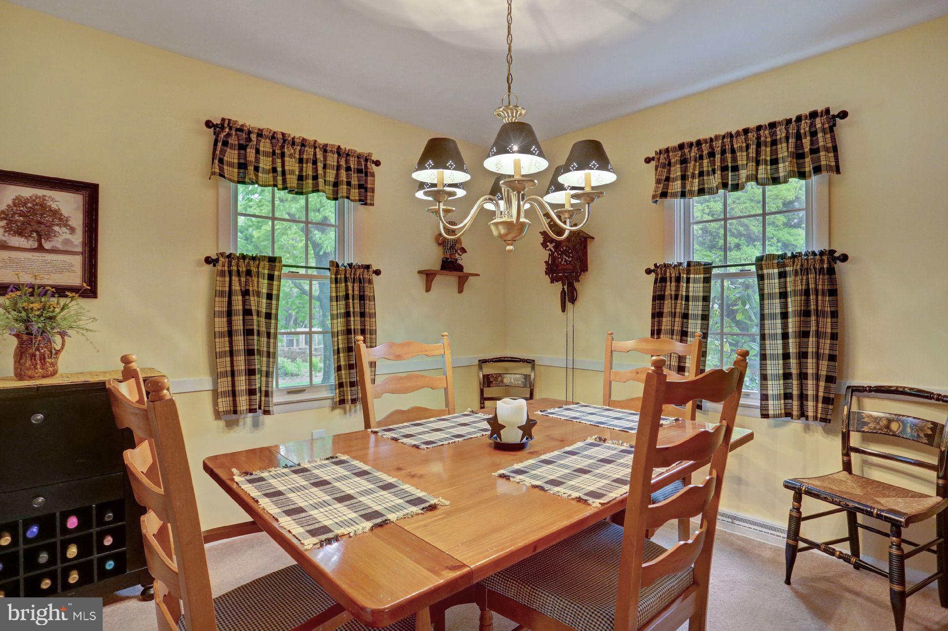 358 Old Stage Road Lewisberry, PA 17339 - Photo 7 of 34 Dining Room