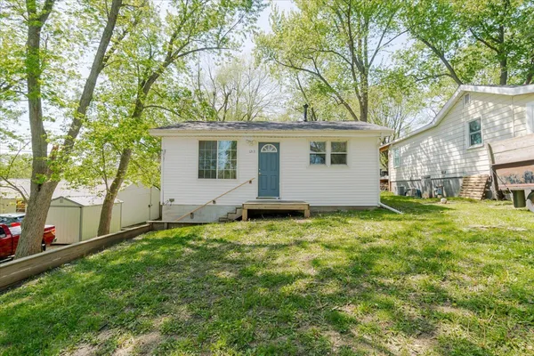 $138,000 | 1213 Barker Street, Bloomington, IL 61701