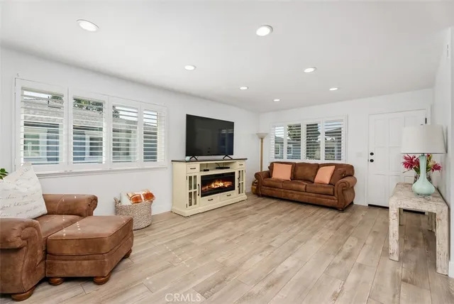 $575,000 | 16442 Poco Circle, Huntington Beach, CA 92649