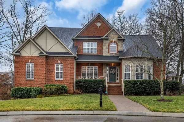 $1,049,999 | 2003 White Rock Circle, Spring Hill, TN 37174