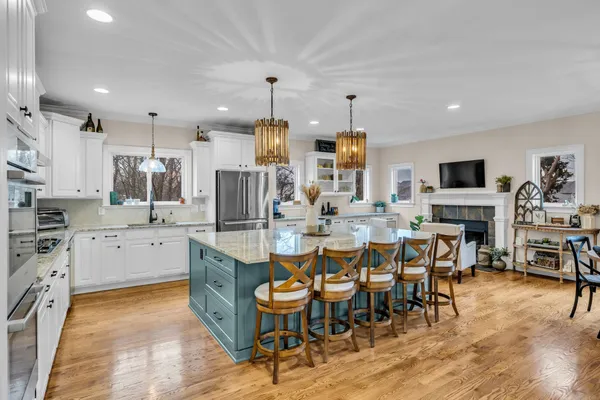 $1,049,999 | 2003 White Rock Circle, Spring Hill, TN 37174