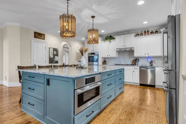 $1,049,999 | 2003 White Rock Circle, Spring Hill, TN 37174