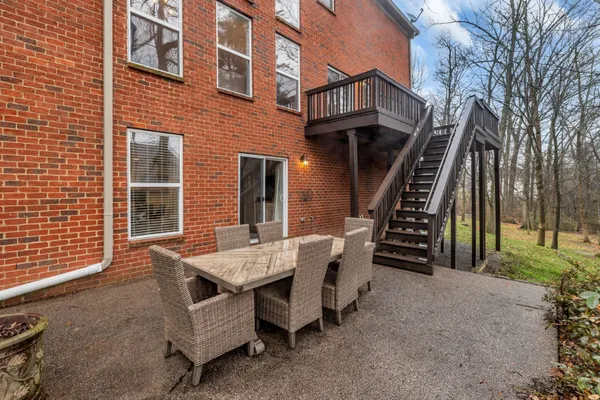 $1,049,999 | 2003 White Rock Circle, Spring Hill, TN 37174