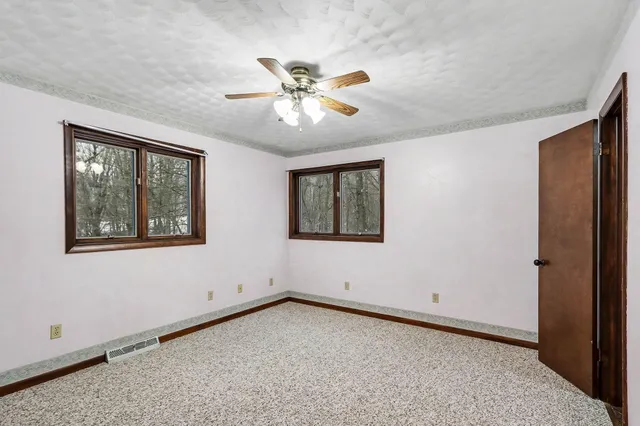 $549,914 | 1865 South 8th Street, Kalamazoo, MI 49009