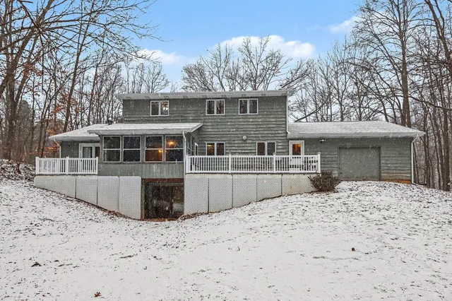 $549,914 | 1865 South 8th Street, Kalamazoo, MI 49009