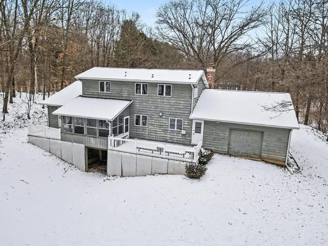 $549,914 | 1865 South 8th Street, Kalamazoo, MI 49009