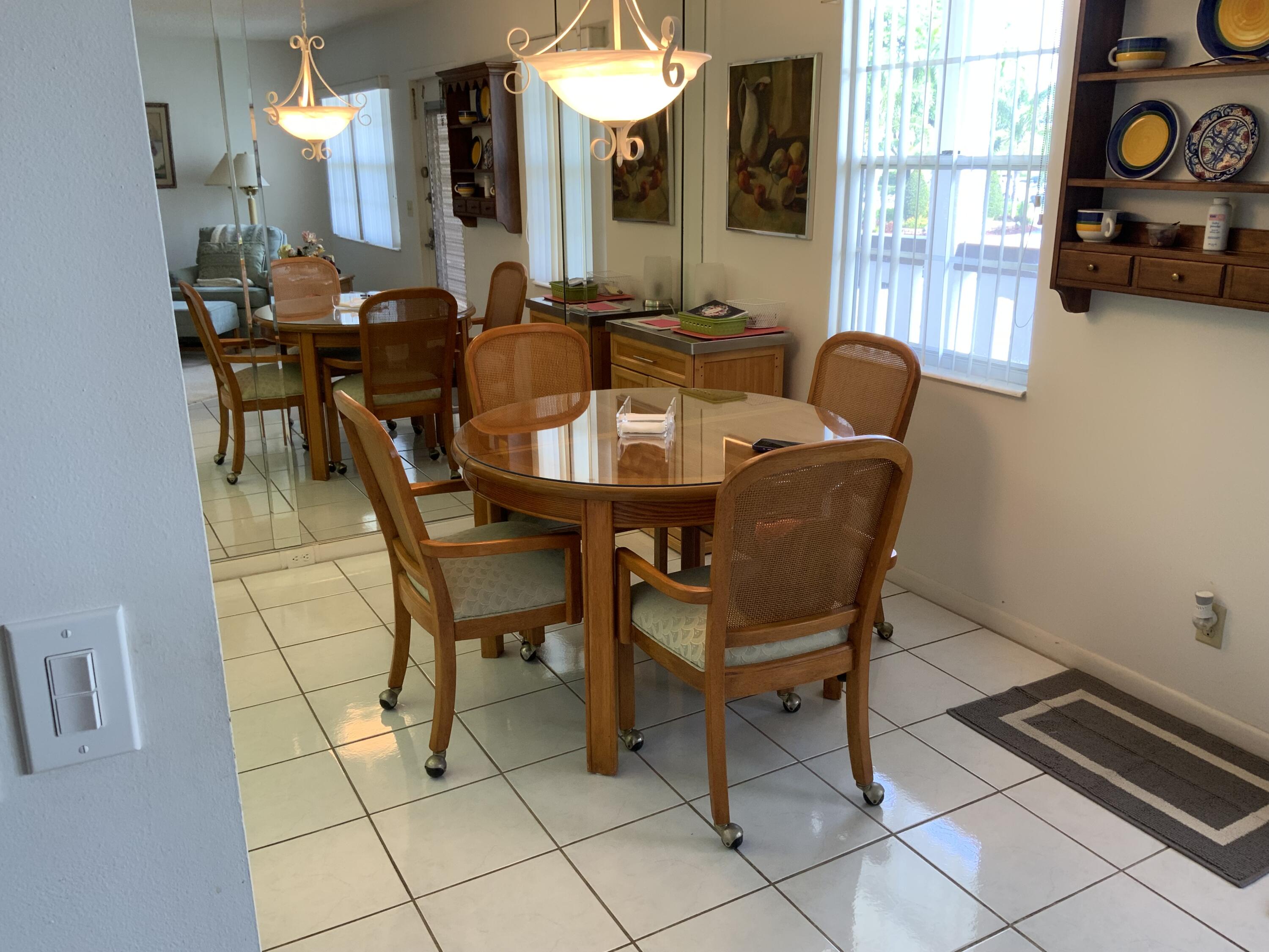 2050 Hythe A Boca Raton, FL 33434 - Photo 17 of 20 IMG_2037