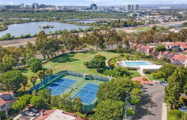 $3,995 | 164 Stanford Court, Unit 82, Irvine, CA 92612