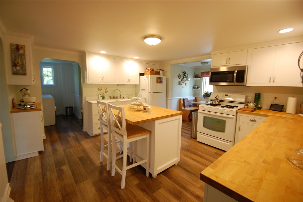 443 South Fairview Road West Branch, MI 48661 - Photo 5 of 87 1891342-4.JPG