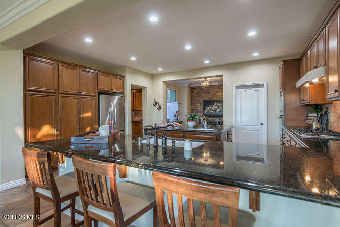 13716 Blue Ridge Way Moorpark, CA 93021 - Photo 5 of 50 13716 Blue Ridge Way Moorpark-small-005-