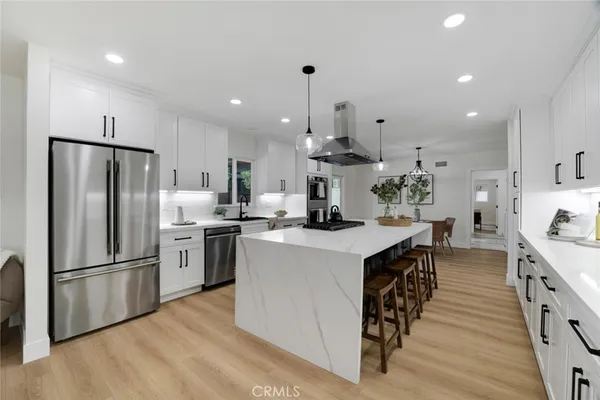 $1,935,000 | 17338 Citronia Street, Northridge, CA 91325
