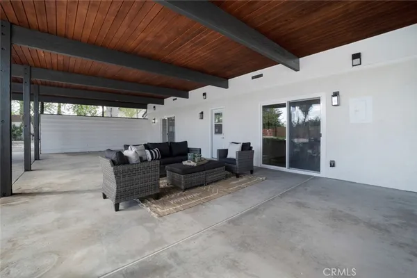 $1,935,000 | 17338 Citronia Street, Northridge, CA 91325