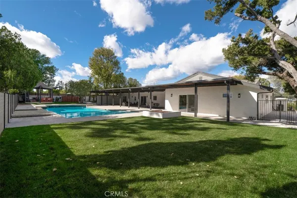 $1,935,000 | 17338 Citronia Street, Northridge, CA 91325