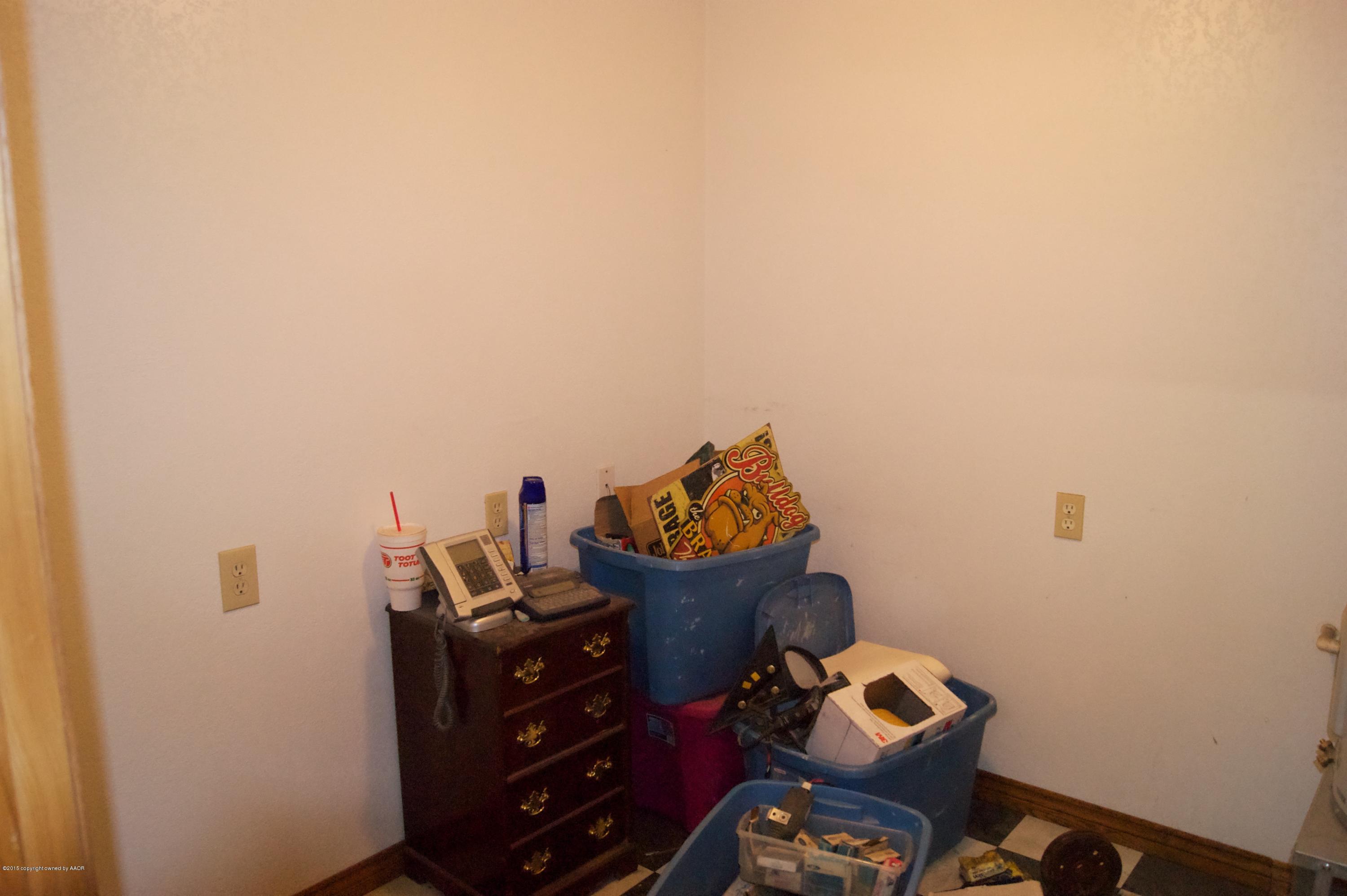 7741 Lamount Drive Amarillo, TX 79110 - Photo 15 of 42 Office in Shop