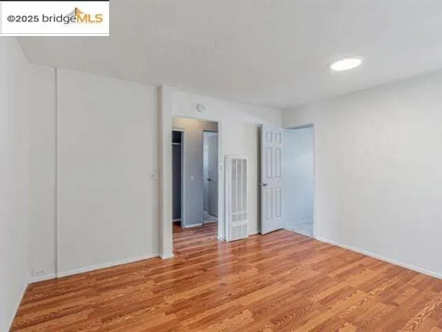 a close view of sink and tap