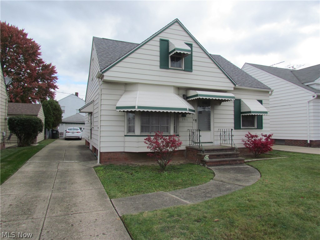5911 Turney Road Cleveland, OH 44125 - Photo 1 of 15 Gallery Image 1