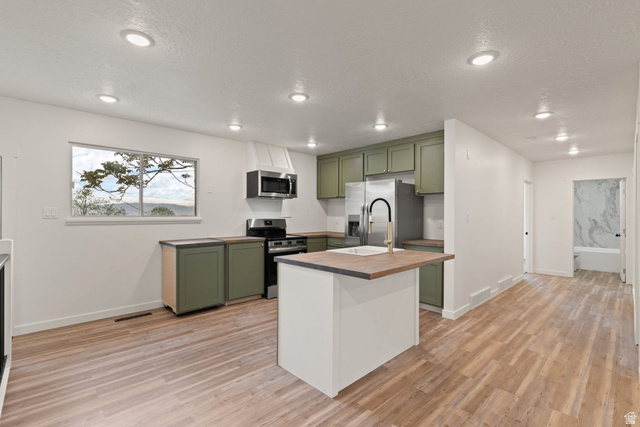 596 South 1500 East Provo, UT 84606 - Photo 5 of 49