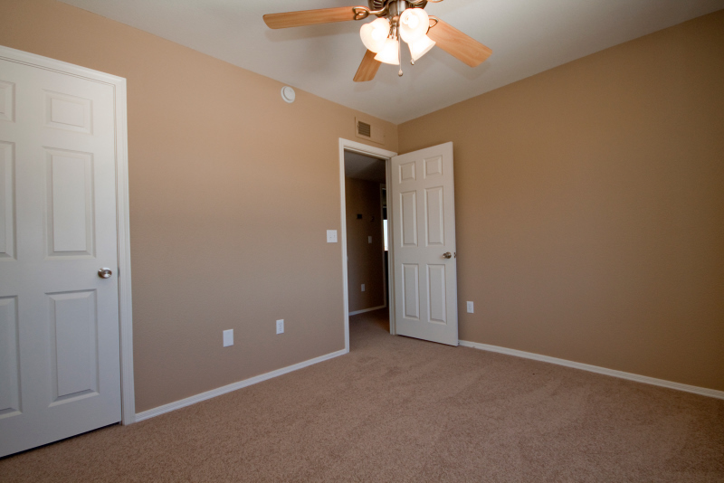 1229 North Alma School Road, Unit 1 Mesa, AZ 85201 - Photo 13 of 20 IMG_2750