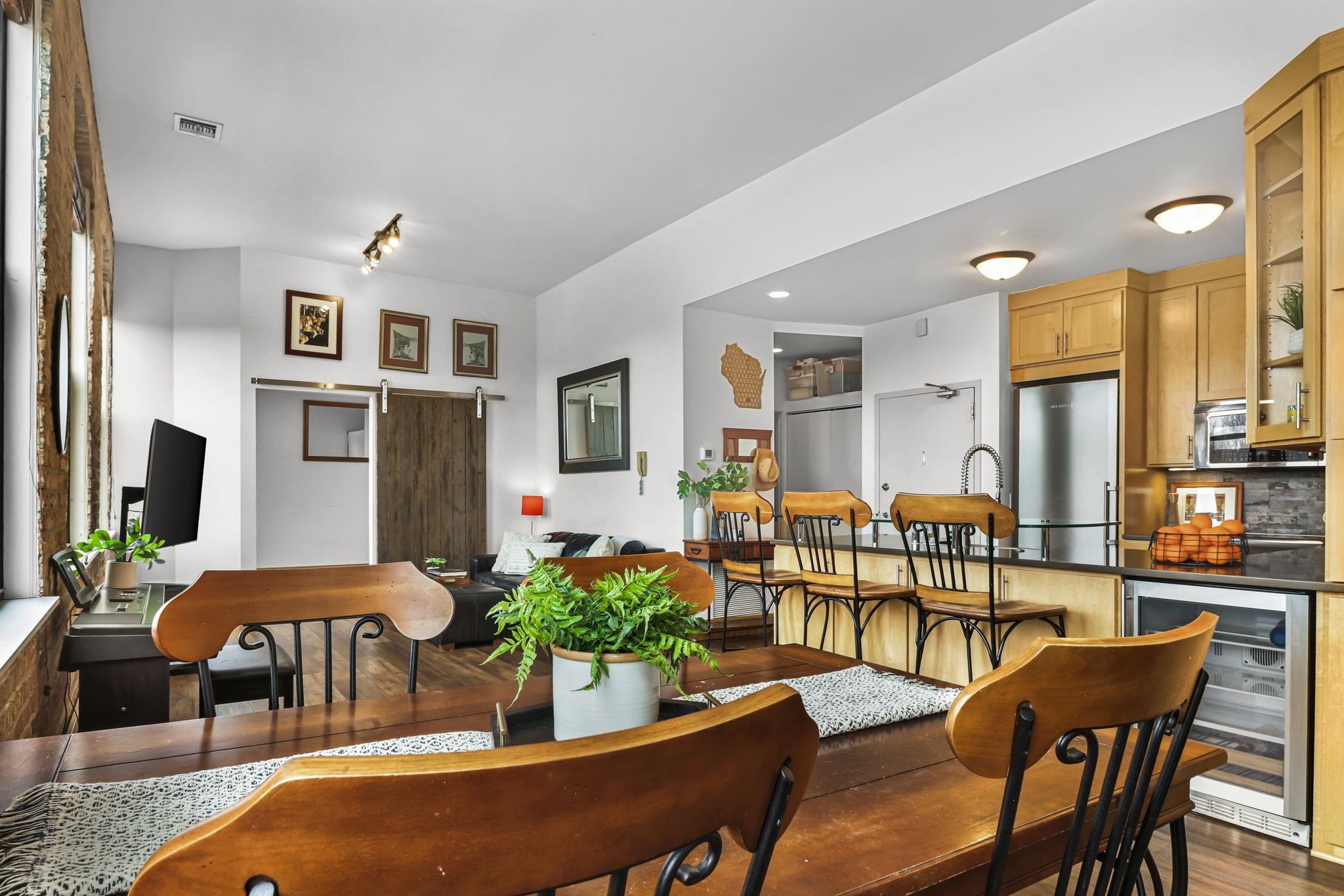 123 North Blount Street, Unit 506 Madison, WI 53703 - Photo 11 of 39