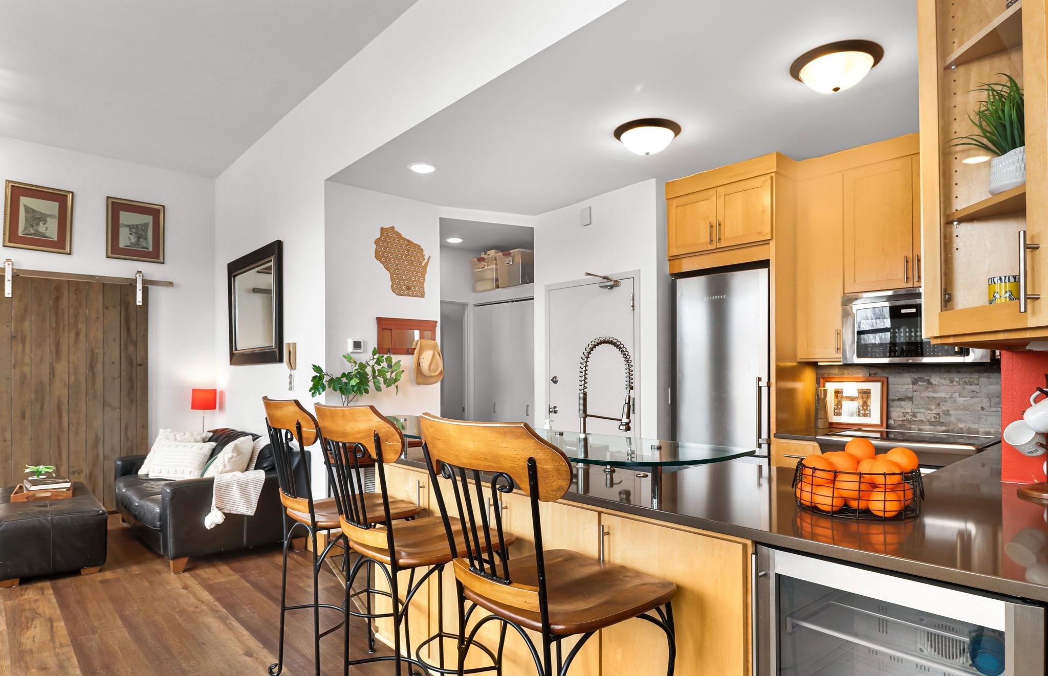 123 North Blount Street, Unit 506 Madison, WI 53703 - Photo 12 of 39