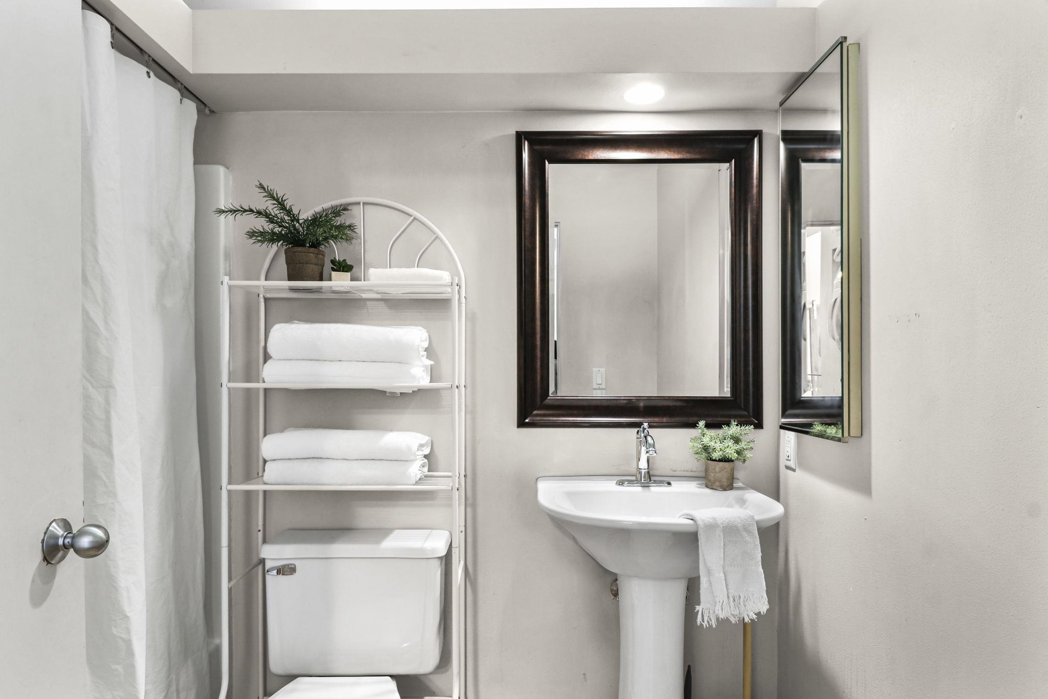 123 North Blount Street, Unit 506 Madison, WI 53703 - Photo 27 of 39