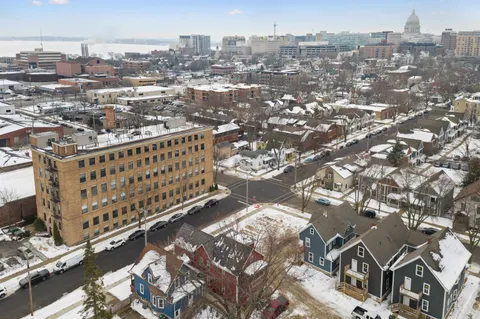 $500,000 | 123 North Blount Street, Unit 506, Madison, WI 53703