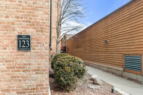 $500,000 | 123 North Blount Street, Unit 506, Madison, WI 53703