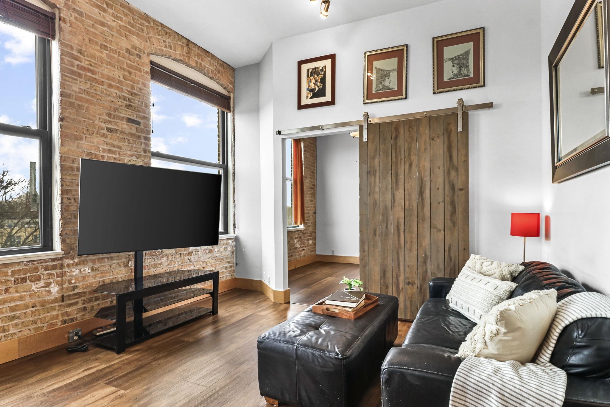 123 North Blount Street, Unit 506 Madison, WI 53703 - Photo 6 of 39