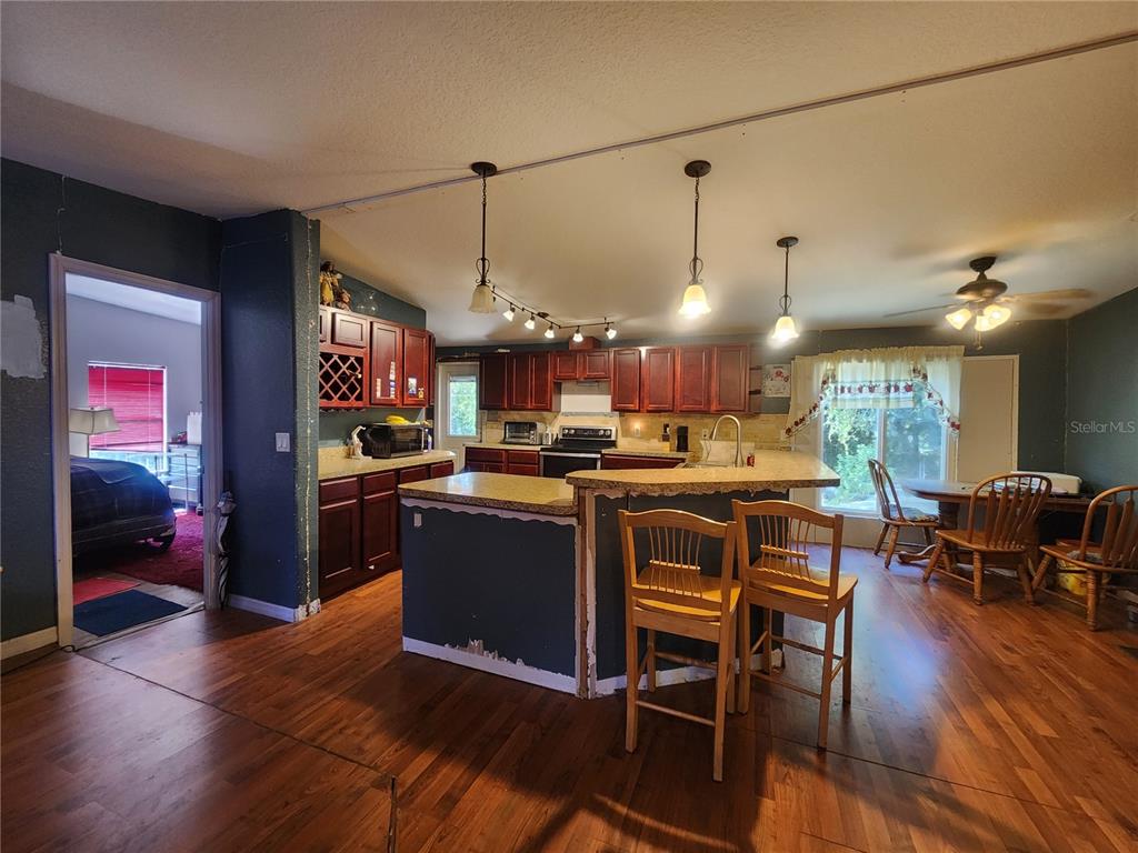 9660 Southeast 308th Terrace Altoona, FL 32702 - Photo 3 of 11