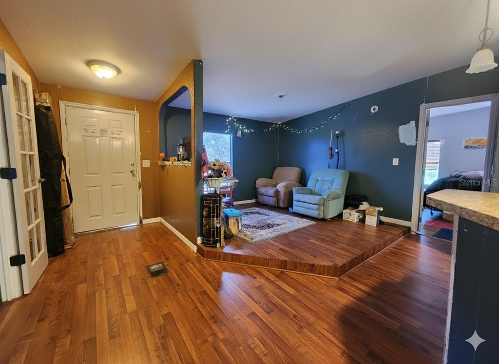 9660 Southeast 308th Terrace Altoona, FL 32702 - Photo 4 of 11