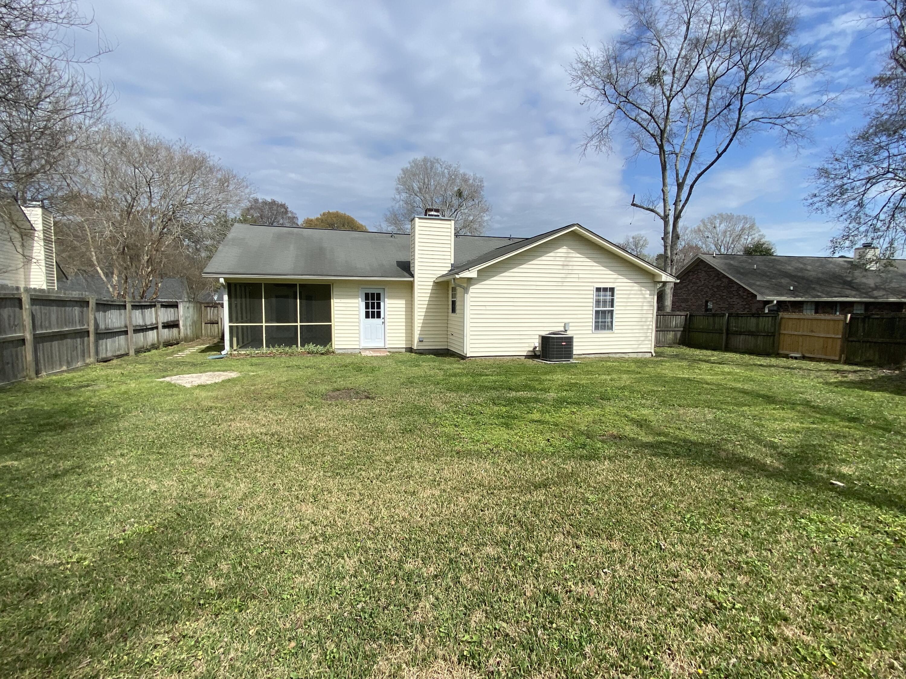 703 Oxford Road Ladson, SC 29456 - Photo 8 of 8 IMG-1804