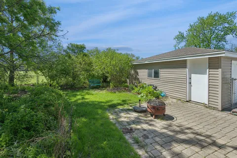 $209,000 | 216 East Rose Street, Glenwood, IL 60425