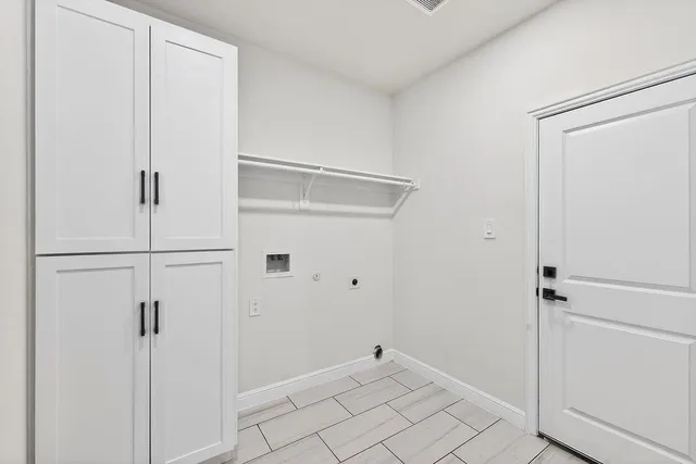 $290,250 | 308 Windjammer Road, Gun Barrel City, TX 75156