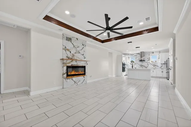 $290,250 | 308 Windjammer Road, Gun Barrel City, TX 75156