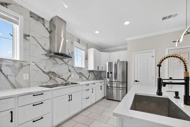 $290,250 | 308 Windjammer Road, Gun Barrel City, TX 75156