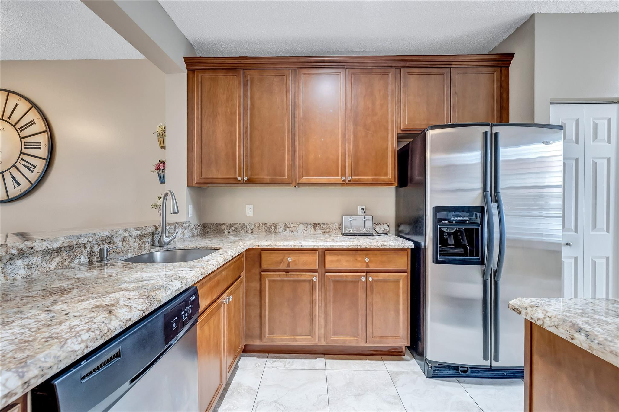 20950 Vía Azalea, Unit 3 Boca Raton, FL 33428 - Photo 4 of 38 Photo 5