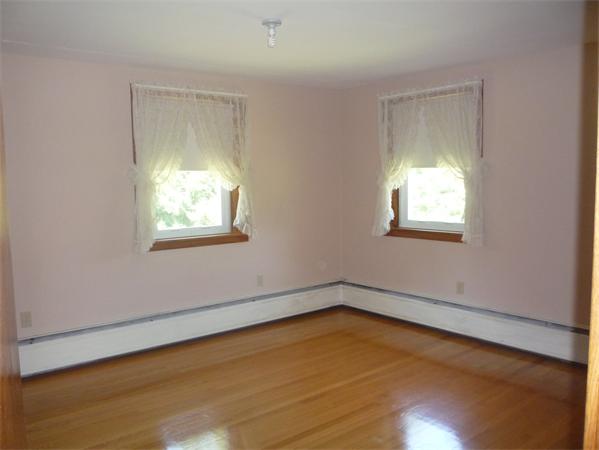 241 Pommogussett Road Rutland, MA 01543 - Photo 11 of 16
