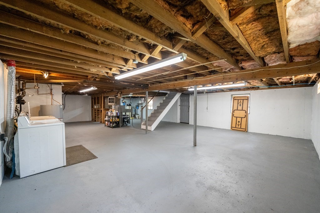 96 Alpine Drive Southbridge, MA 01550 - Photo 18 of 35