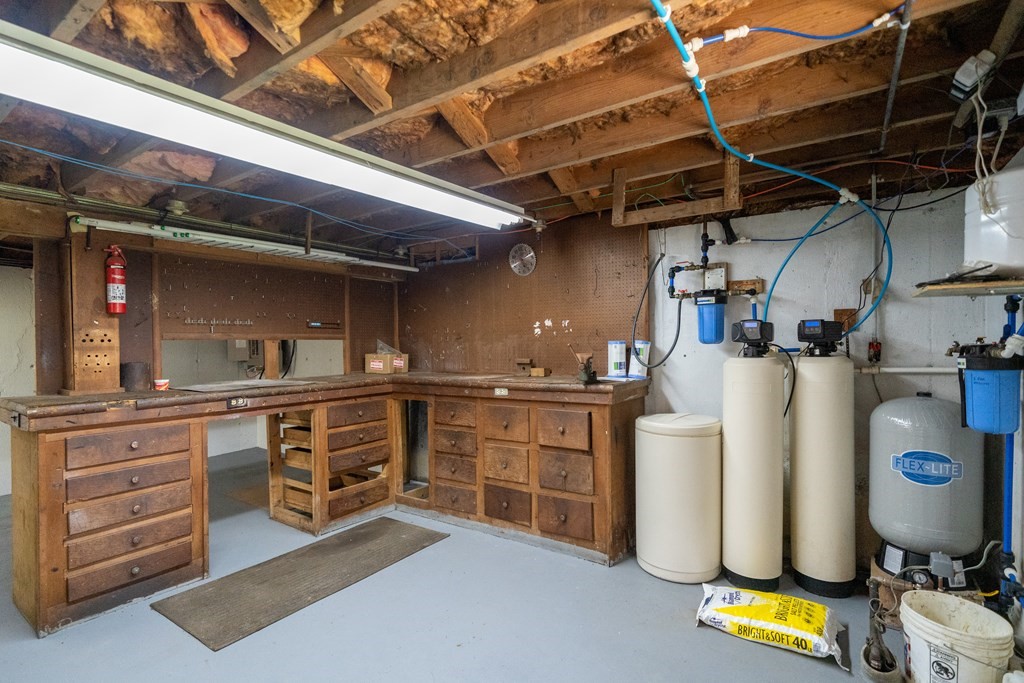 96 Alpine Drive Southbridge, MA 01550 - Photo 21 of 35