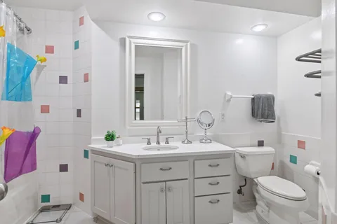 $899,000 | 5712 Fairfax Avenue, Edina, MN 55424