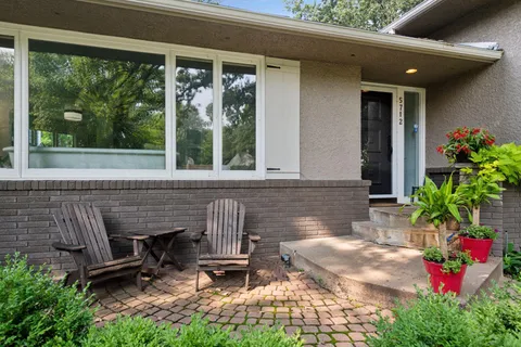 $899,000 | 5712 Fairfax Avenue, Edina, MN 55424