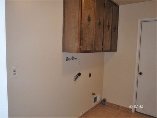 537 North Rio Bravo Street Ridgecrest, CA 93555 - Photo 30 of 35 a view of utility room
