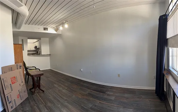 $1,800 | 2320 West Azeele Street, Unit 327, Tampa, FL 33609