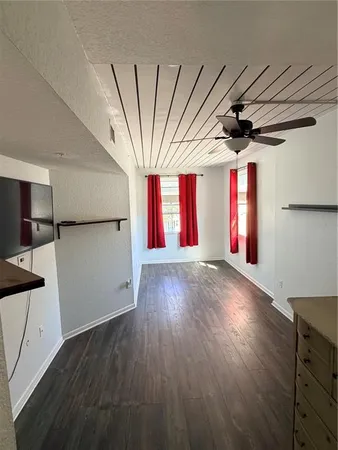 $1,800 | 2320 West Azeele Street, Unit 327, Tampa, FL 33609