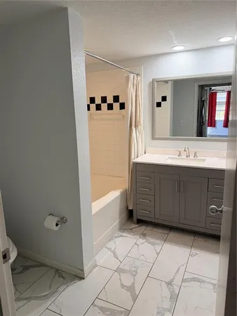 $1,800 | 2320 West Azeele Street, Unit 327, Tampa, FL 33609