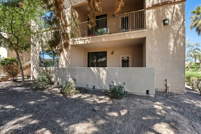 $389,000 | 3330 South Gilbert Road, Unit 1072, Chandler, AZ 85286