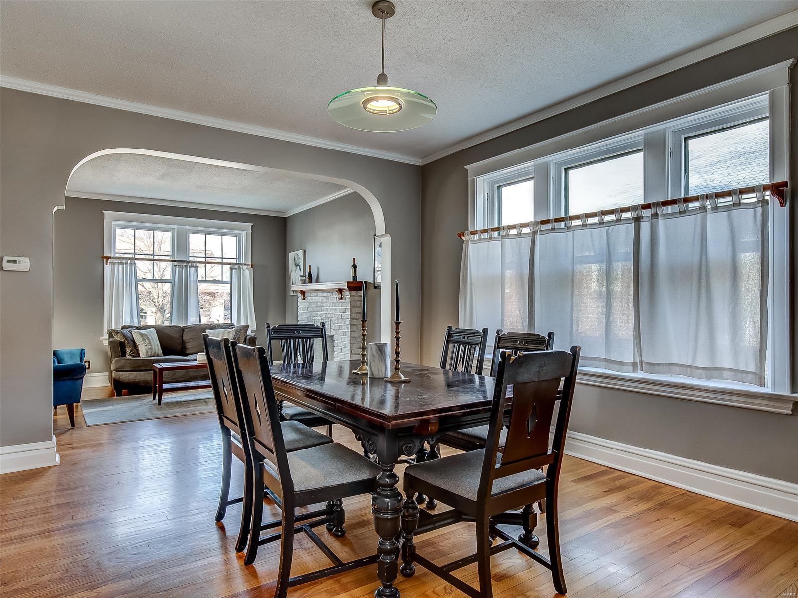 2210 Richert Place St. Louis, MO 63143 - Photo 5 of 21 Gallery Image 5
