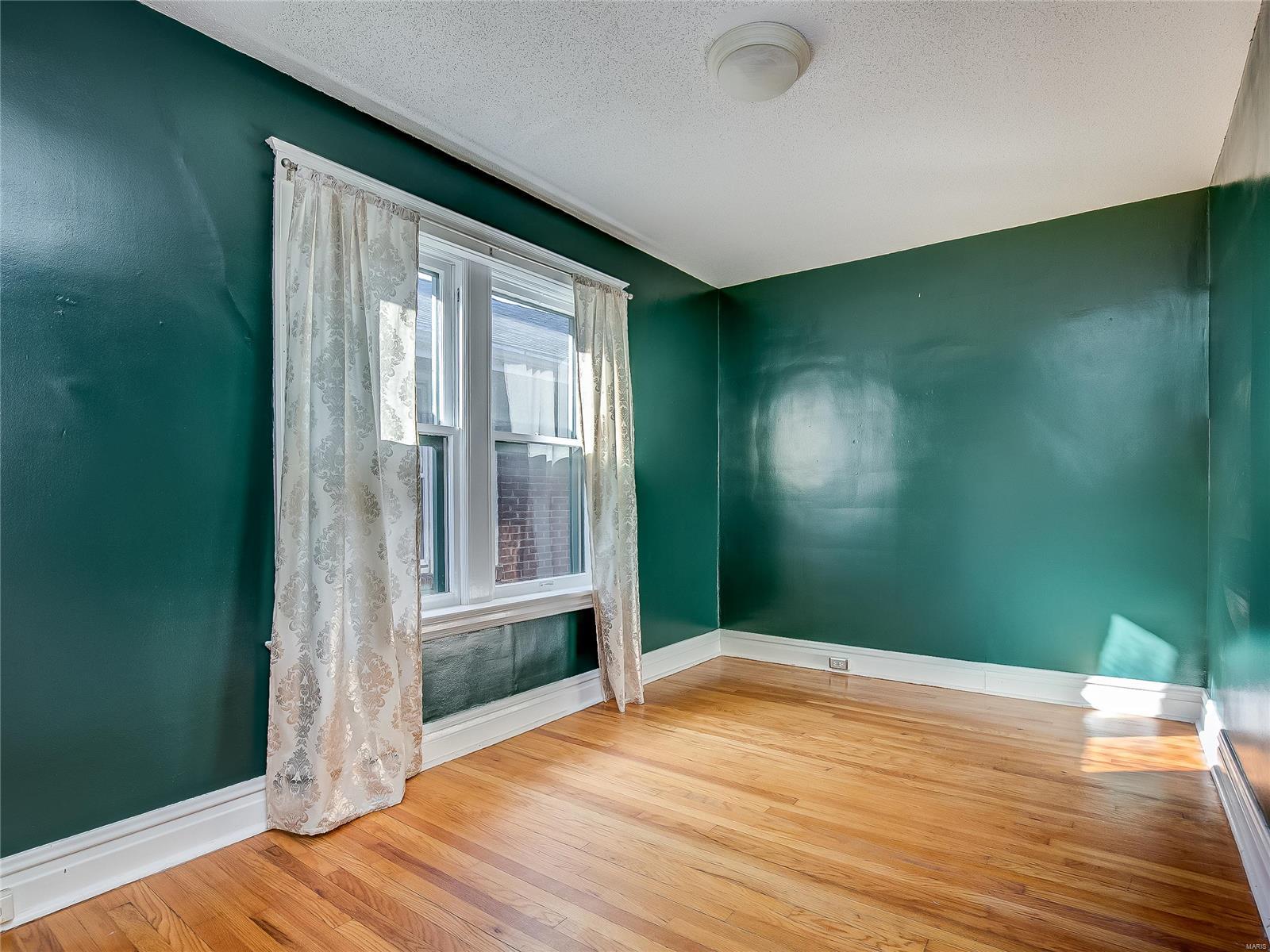 2210 Richert Place St. Louis, MO 63143 - Photo 9 of 21 Gallery Image 9