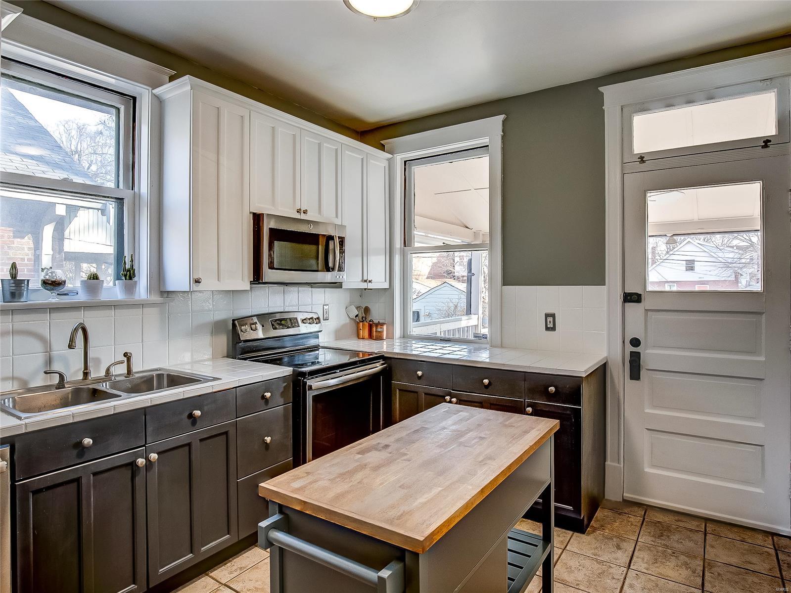 2210 Richert Place St. Louis, MO 63143 - Photo 10 of 21 Gallery Image 10